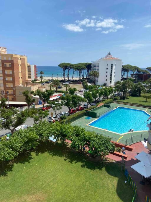 Estudio Con Vistas Al Mar Apartment La Pineda Bagian luar foto