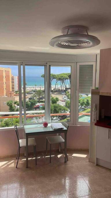 Estudio Con Vistas Al Mar Apartment La Pineda Bagian luar foto